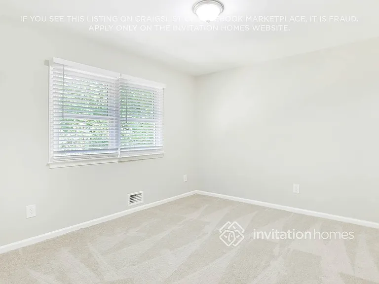 542 Allana Ct — Photo 18