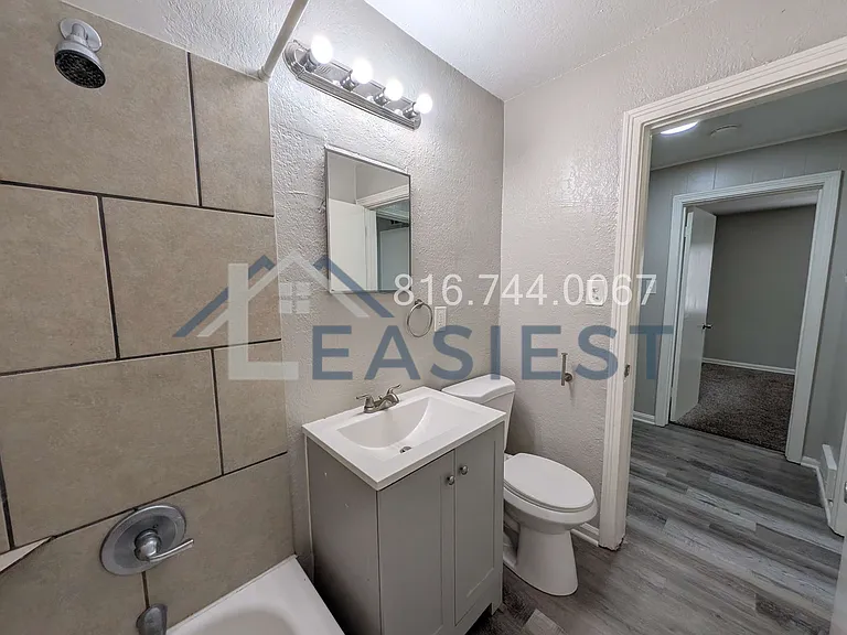 2129 E 77th Ter — Photo 15