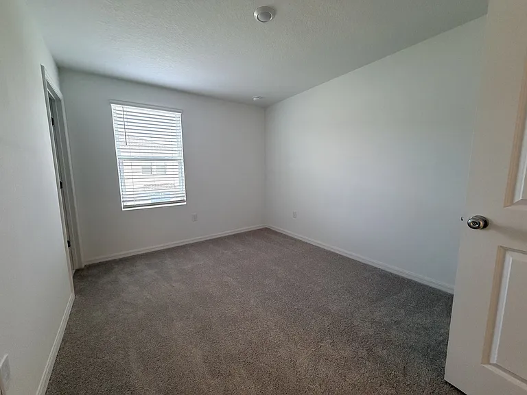 2942 Skyline Loop — Photo 6