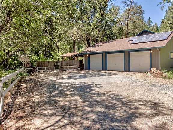 2nd image of 5211 Oak Ln