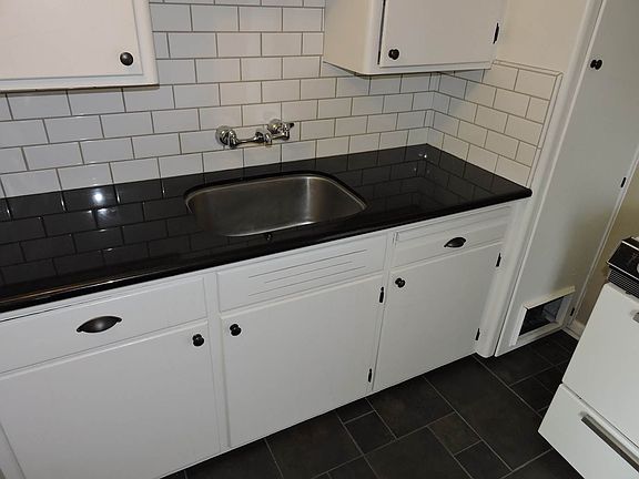 4th image of 366 Camille Ct APT 4