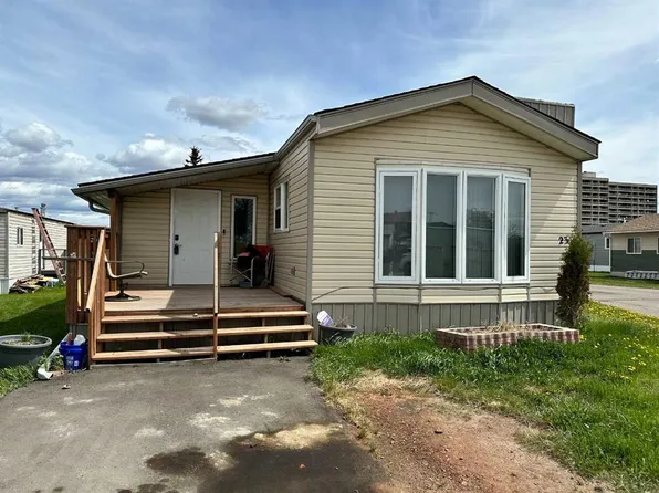 9531 98th St #23, Grande Prairie, AB T8V 2B6