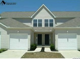 195 Meander Ln, Elyria, OH 44035