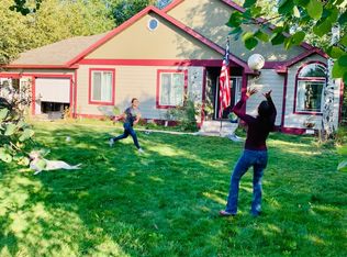 102 S 3rd St, Roberts, MT 59070