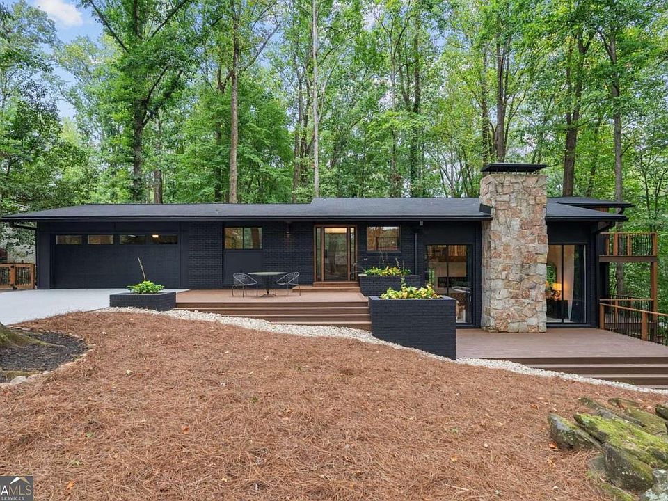 1st image of 3368 Regalwoods Dr
