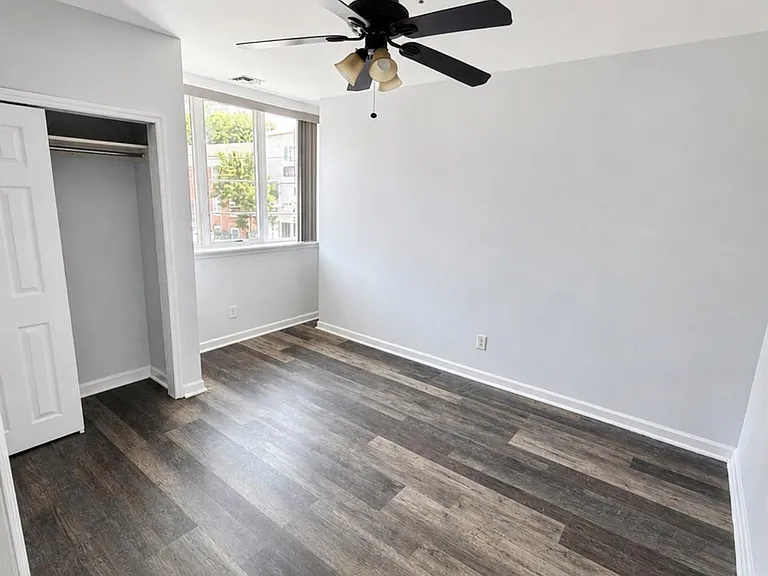 210 Main St #2 — Photo 7