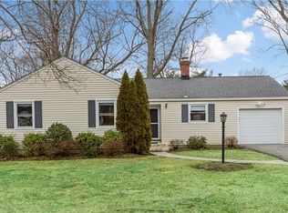 22 Rogers Dr, New Rochelle, NY 10804