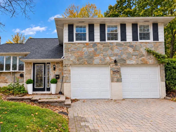 2030 Longcome Dr, Wilmington, DE 19810