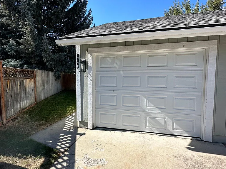 883 N Gossett Pl — Photo 17
