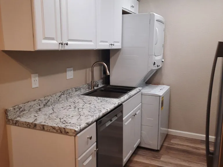 Canyon Club Apartments — Photo 14