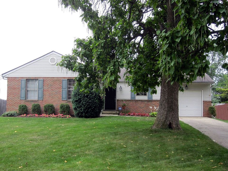 Beautiful Exterior with plenty of Curb Appeal