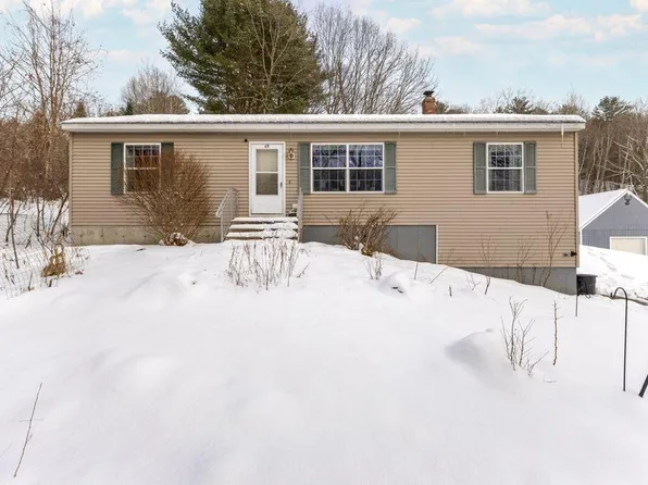 69 Switzerland Road, Lewiston, ME 04240