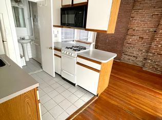 6 Phillips St Unit 4, Boston, MA 02114