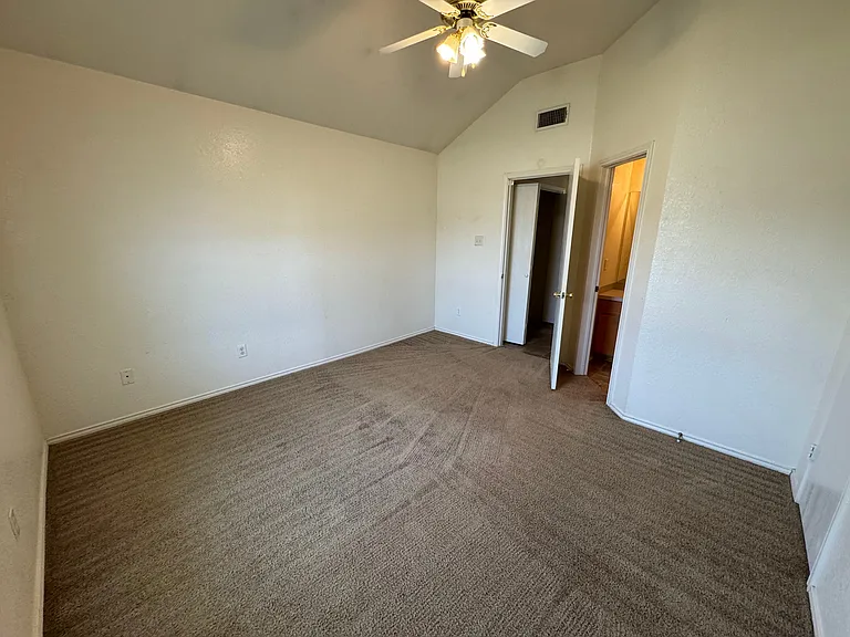 4303 Deek Dr — Photo 9