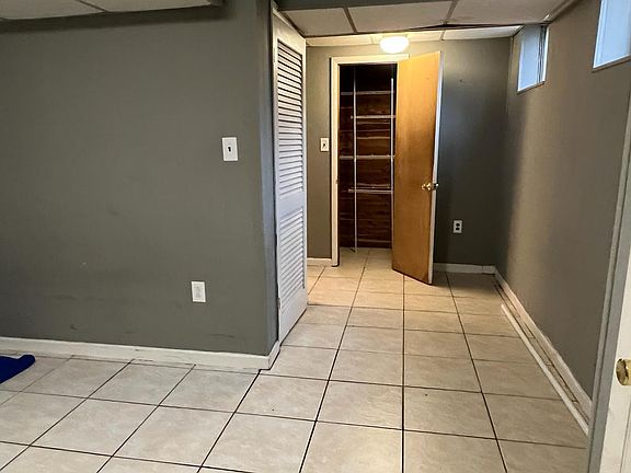 2nd image of 3100 Acorn Ct