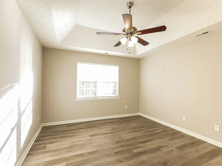 4020 River Falls Dr — Photo 11