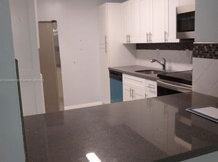 20680 NE 4th Ct APT 104, Miami, FL 33179