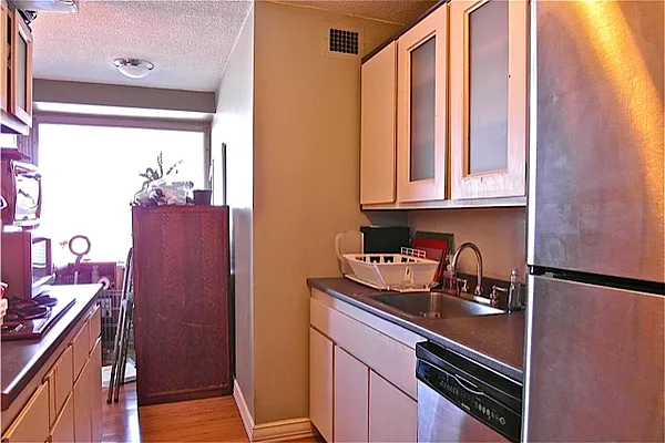 Sold by Cicada International LLC | media 25