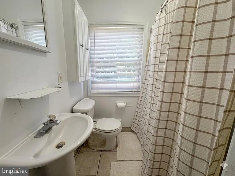 5685 York Rd #4 — Photo 6