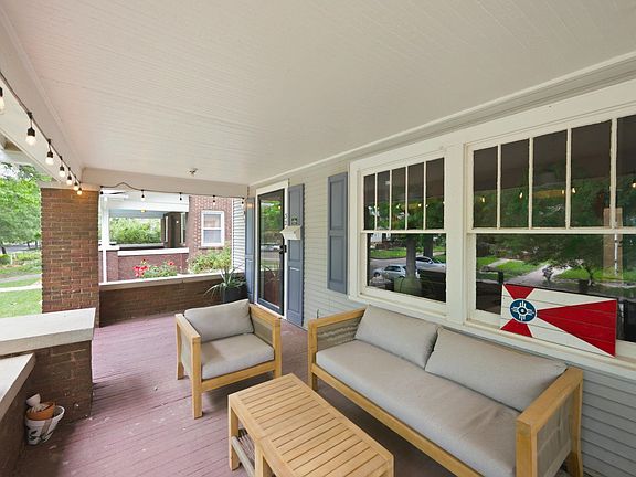 4th image of 324 N Fountain St