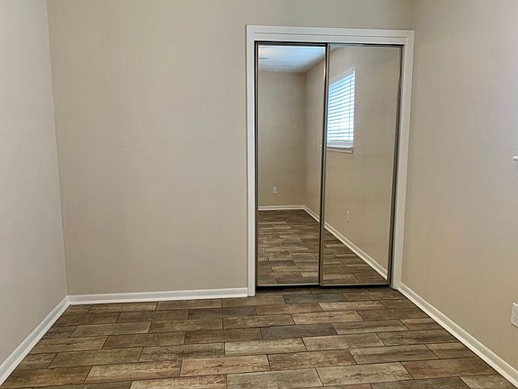 3rd image of 7739 Bunker Wood Ln