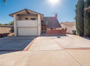 19954 Hemmingway St, Winnetka, CA 91306