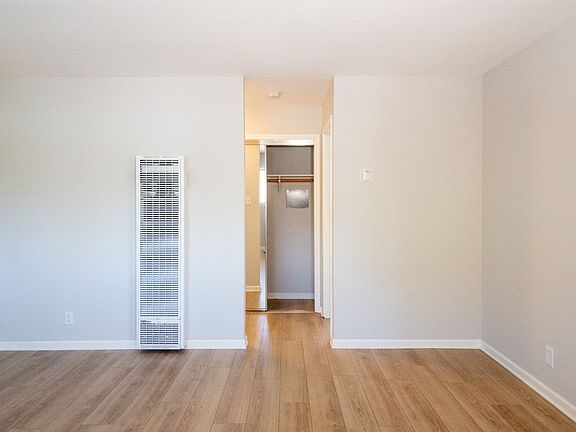 5th image of 30 Central Ct #8