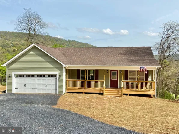 1249 High Top Rd, Linden, VA 22642