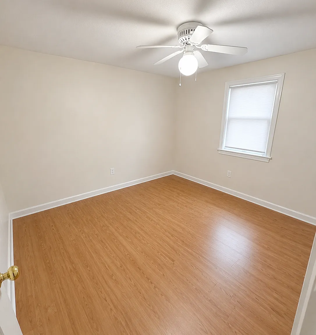 1 bed, 1.0 bath, 700 sqft, $1,950 — Photo 3