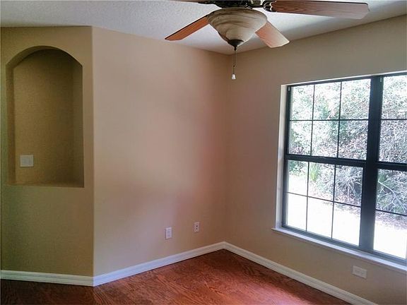4th image of 2203 Adelia Blvd