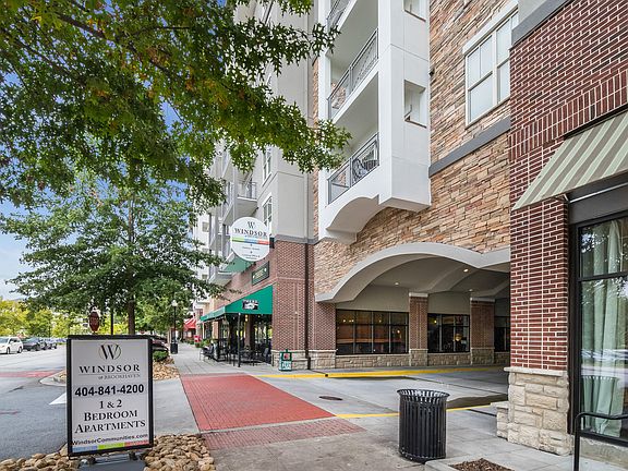 We offer on-site management and 24- hour emergency maintenance