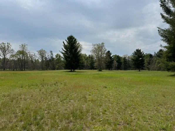 2401 E Us Highway 10, Idlewild, MI 49642