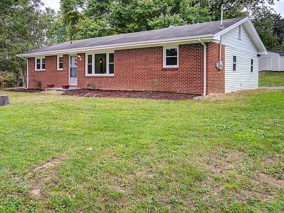 4th image of 1 Pendelton Cir