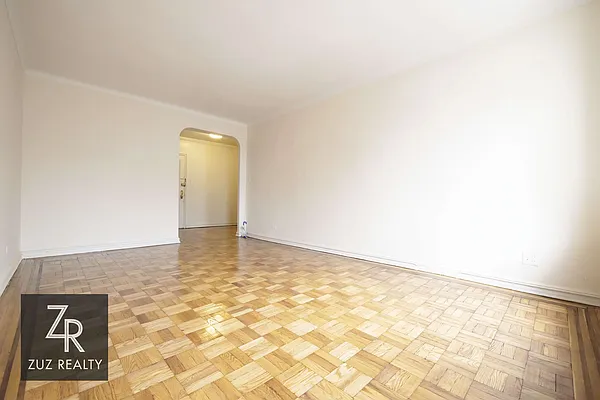 Rented by Zuz Realty | media 17