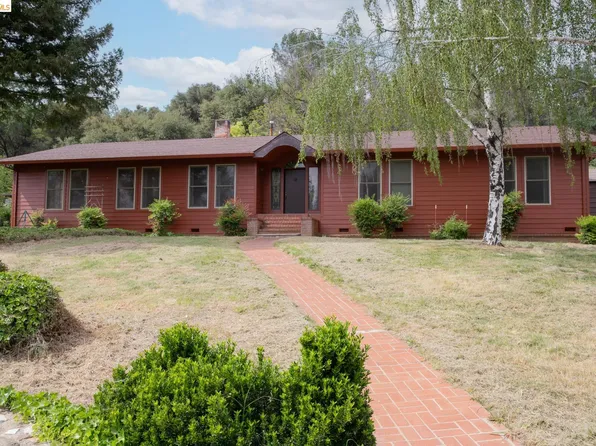 10420 N Airport Rd, Columbia, CA 95310