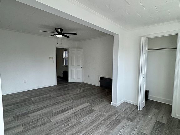 2 spacious closet spaces