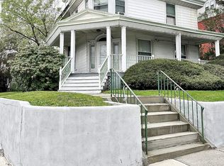 43 Danforth Ave, Jersey City, NJ 07305