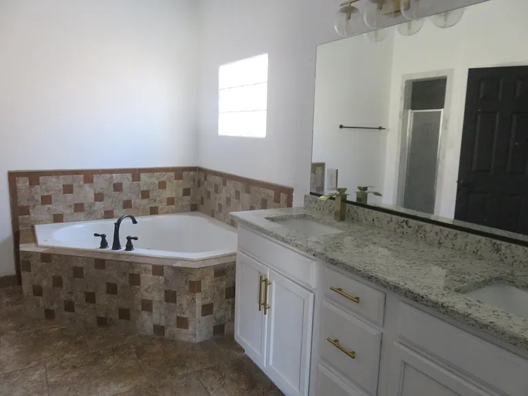 4522 Camino Dos Vidas — Photo 12