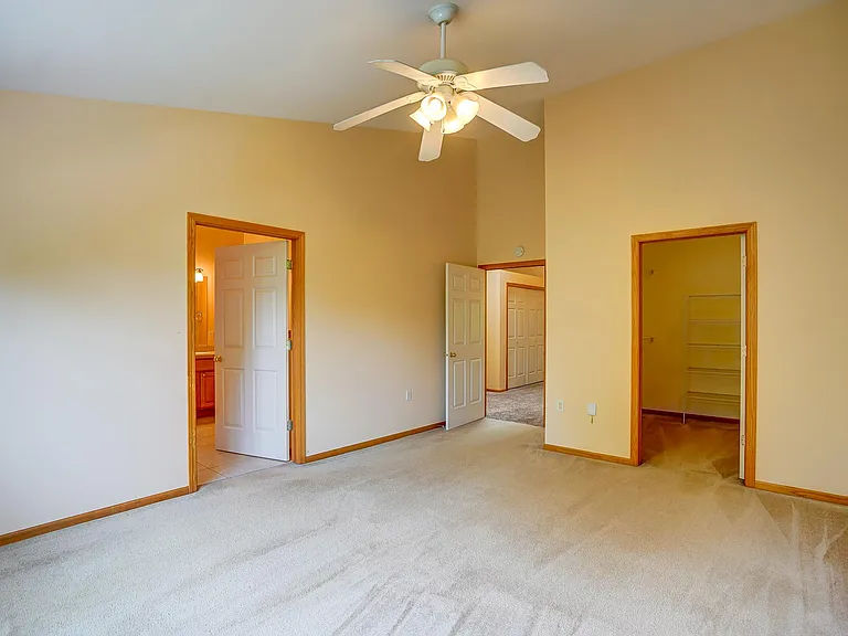 1813 Carns Dr — Photo 15