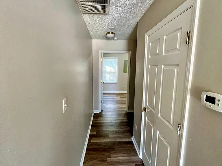 Taybran Ridge Apartments — Photo 5