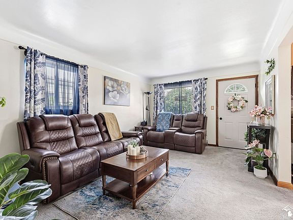 4th image of 665 Park Ave