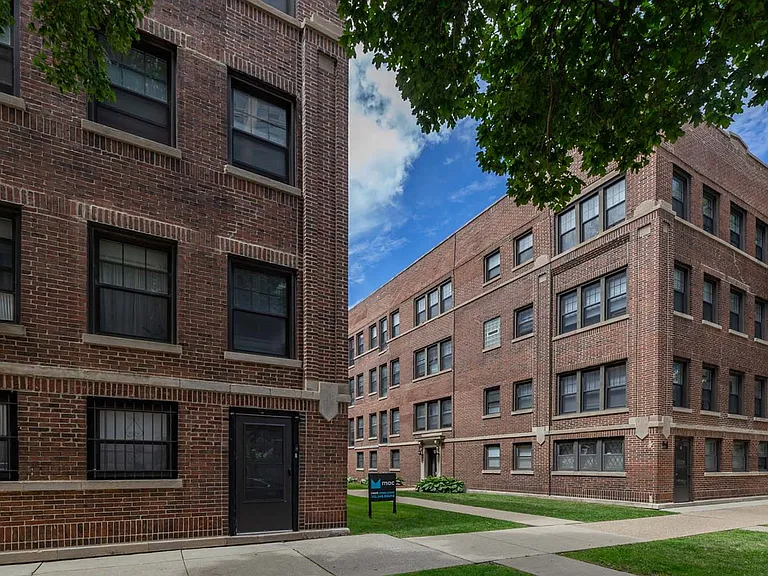 5202-5210 S. Cornell Avenue — Photo 6