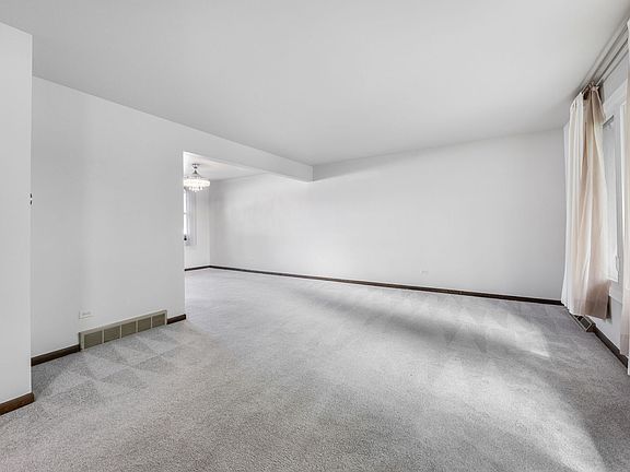 4th image of 9S172 Cumnor Rd