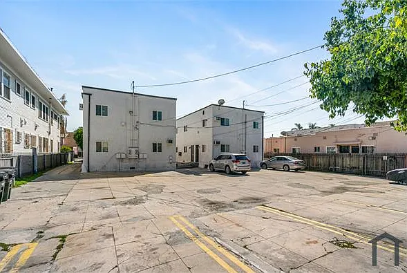 2927 1/2 Van Buren Pl — Photo 15