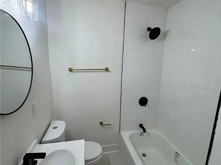 4309 Gifford Ave — Photo 32