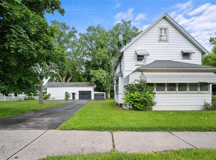 721 Fetzner Rd, Rochester, NY 14626