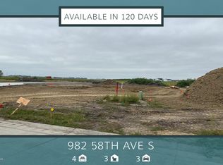 5890 Lou Ann St S, Grand Forks, ND 58201