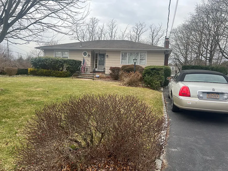 1414 Manor Ln #A — Photo 1