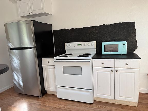 3rd image of 12431 Echo Dr