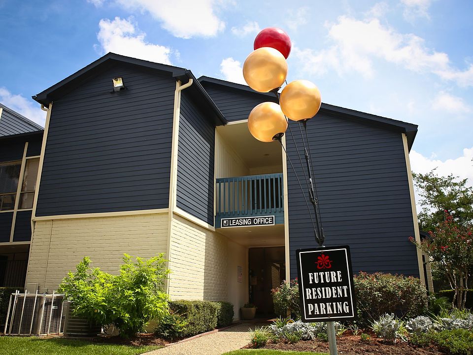 1st image of 2402 Bammelwood Dr #1027